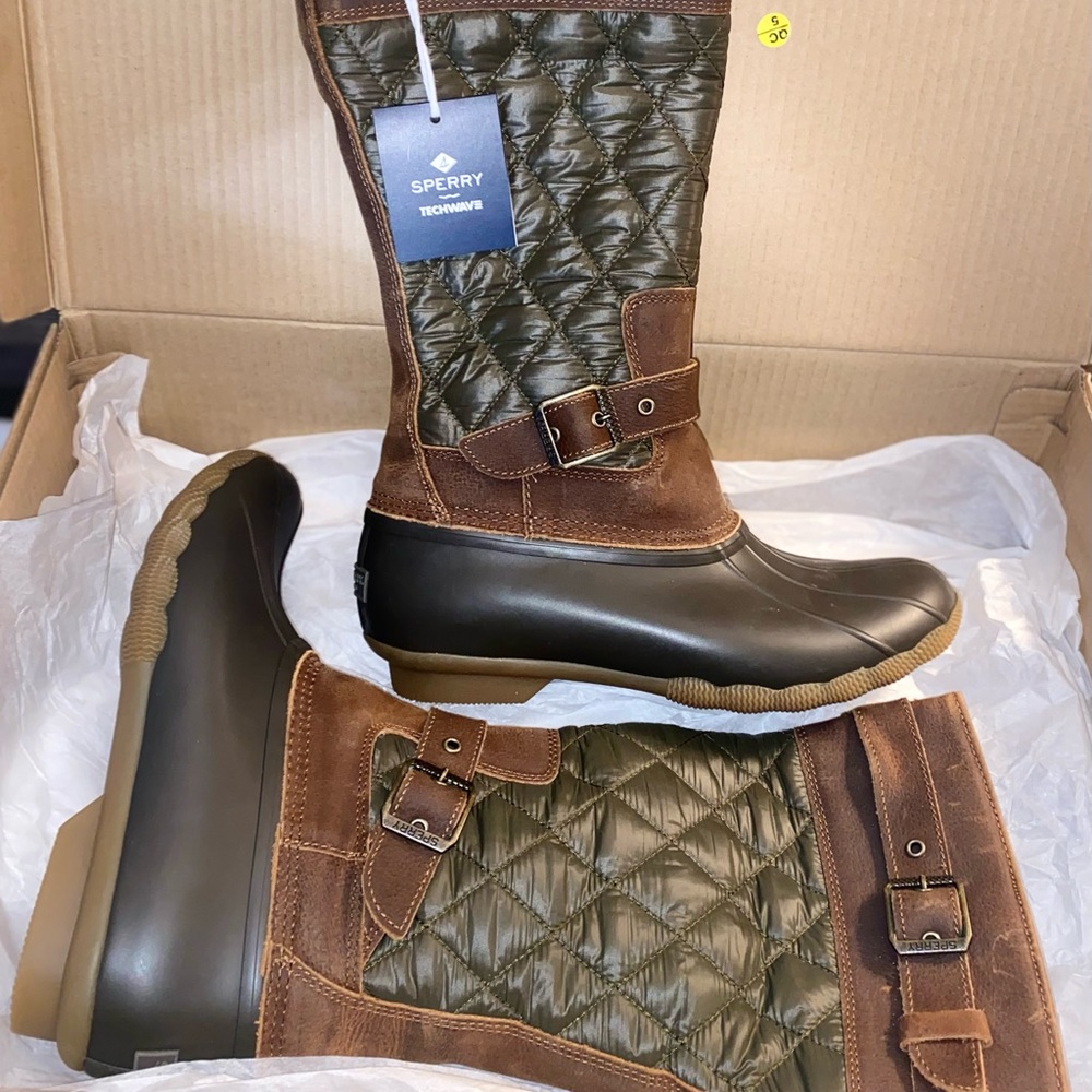 Sperry Women's Saltwater Tall Nylon Duck Boots. Color: Olive/Brown. NWT